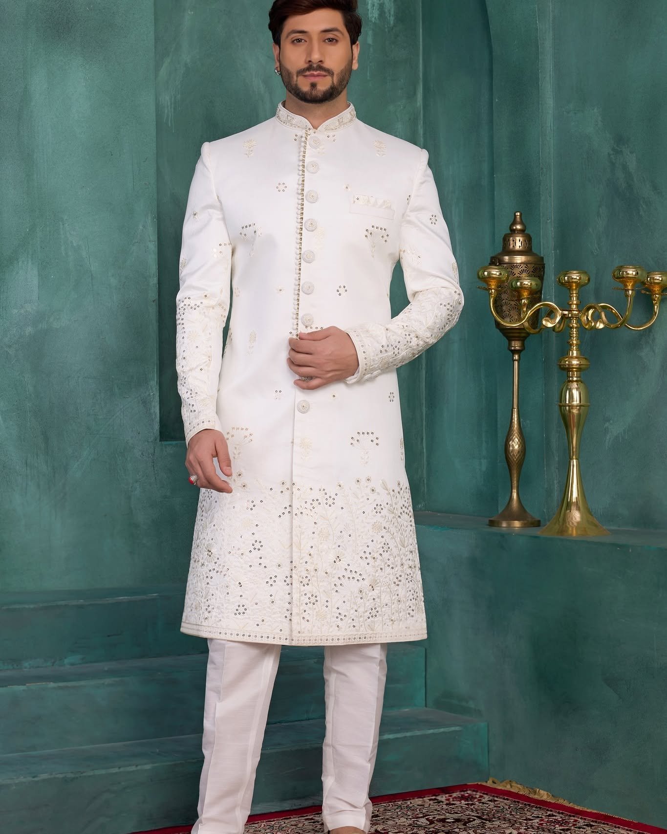 Royal Elegance in Every Detail